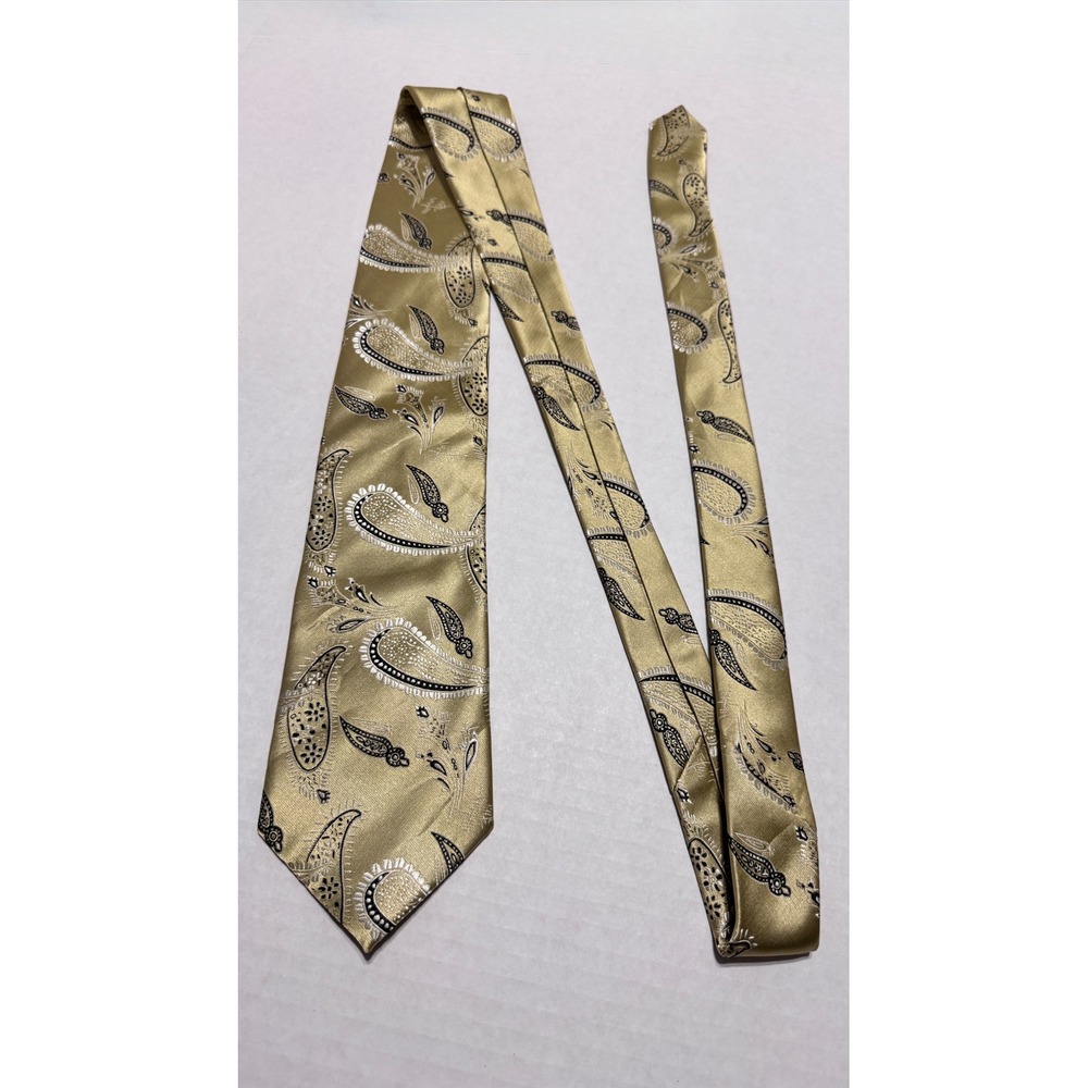 Andrea Garavani Mens Gold Paisley Silk Blend Necktie Formal Wedding Business Tie